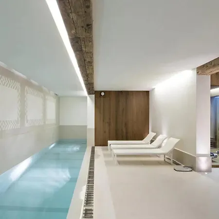 Chalet In Near Ski-slopes *